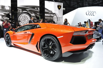 LAMBORGHINI AVENTADOR LP700-4