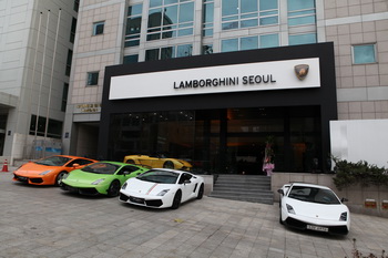 LAMBORGHINI SHOWROOM SEOUL