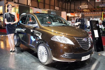 NEW LANCIA YPSILON 2011