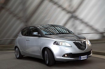 NEW LANCIA YPSILON 2011