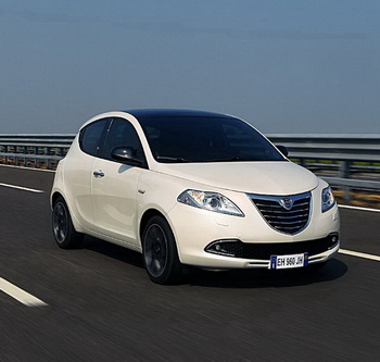 NEW LANCIA YPSILON 2011