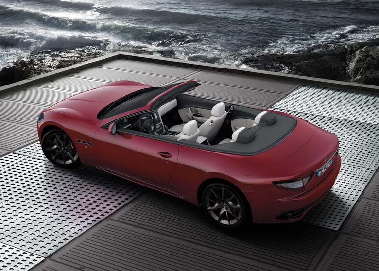 MASERATI GARNCABRIO SPORT 2011