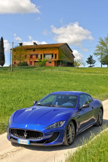 MASERATI GRANTURISMO MC STRADALE