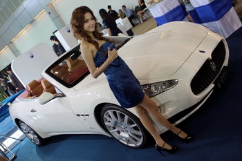 MASERATI GRANTURISMO MC STRADALE - 2011 SUPERCAR & IMPORT CAR SHOW BANGKOK, THAILAND