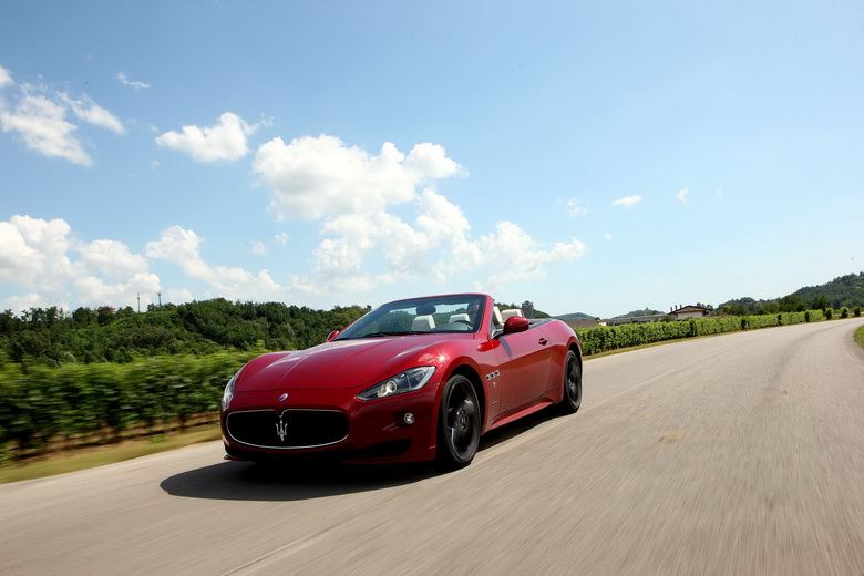 MASERATI GRANCABRIO SPORT 2011