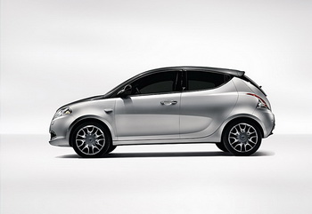 NEW LANCIA YPSILON 2011