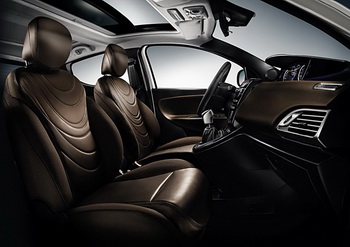 NEW LANCIA YPSILON 2011