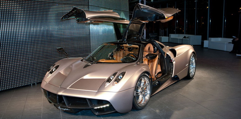 PAGANI HUAYRA