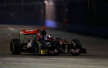 SCUDERIA TORO ROSSO STR6 - 2011 SINGAPORE GRAND PRIX