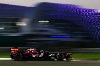 SCUDERIA TORO ROSSO STR6 FERRARI - 2011 ABU DHABI GRAND PRIX, YAS MARINA