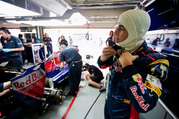 DANIEL RICCIARDO - SCUDERIA TORO ROSSO FERRARI STR6