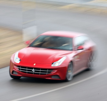 FERRARI FF