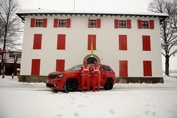 JEEP GRAND CHEROKEE SRT8 SCUDERIA FERRARI