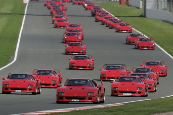 A world record 60 Ferrari F40s took to the full Silverstone Grand Prix circuit during last Sundays Silverstone Classic event to mark the Italian supercars 25th birthday.