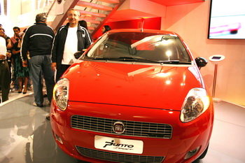 FIAT CAFFE PUNE INDIA 2012