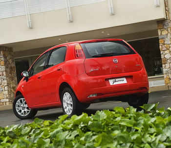 FIAT GRANDE PUNTO INDIA 2012