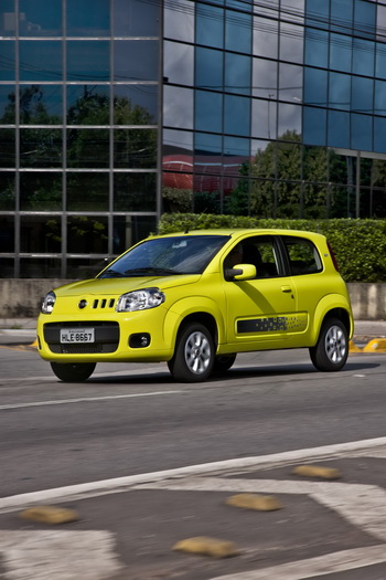 FIAT UNO VIVACE 2 DOOR 2012