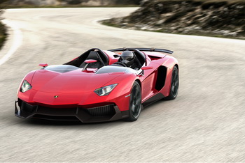 LAMBORGHINI AVENTADOR J (2012)