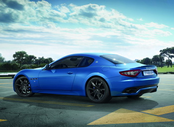 MASERATI GRANTURISMO SPORT 2012