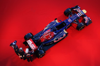 TORO ROSSO STR7 FERRARI LAUNCH JEREZ 2012