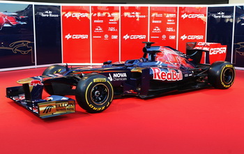 TORO ROSSO STR7 FERRARI LAUNCH JEREZ 2012