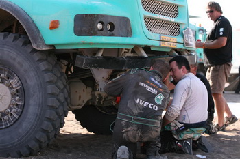 TEAM DE ROOY IVECO - 2012 DAKAR RALLY