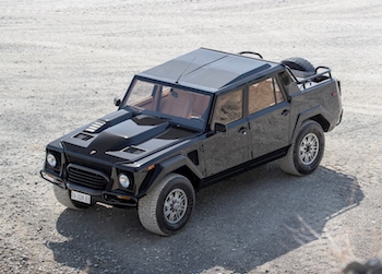 LAMBORGHINI LM002