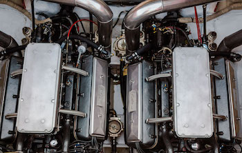 1990 RIVA FERRARI 32 - PHOTO RM SOTHEBYS 2018