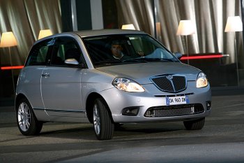 NUOVA LANCIA YPSILON