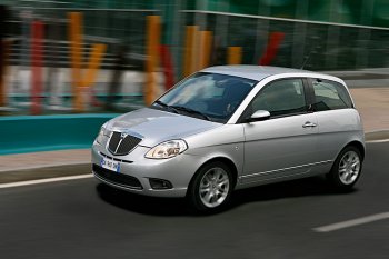 NUOVA LANCIA YPSILON