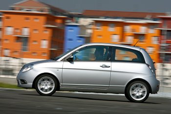 NUOVA LANCIA YPSILON