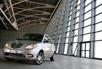 NUOVA LANCIA YPSILON