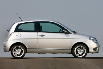 NUOVA LANCIA YPSILON