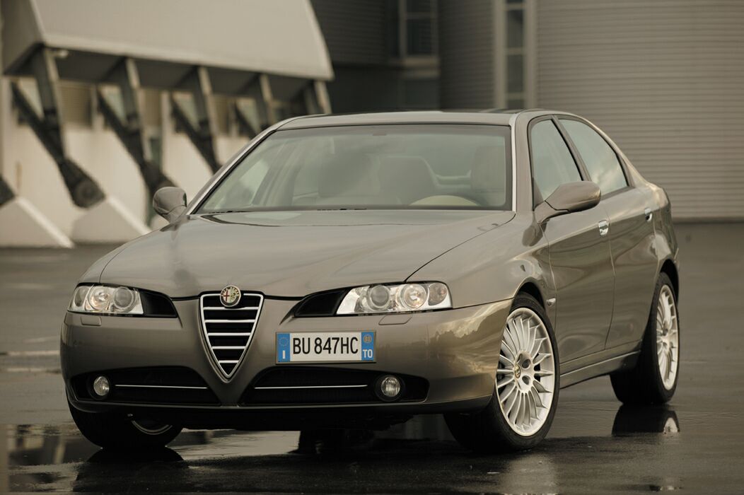 Alfa Romeo 166