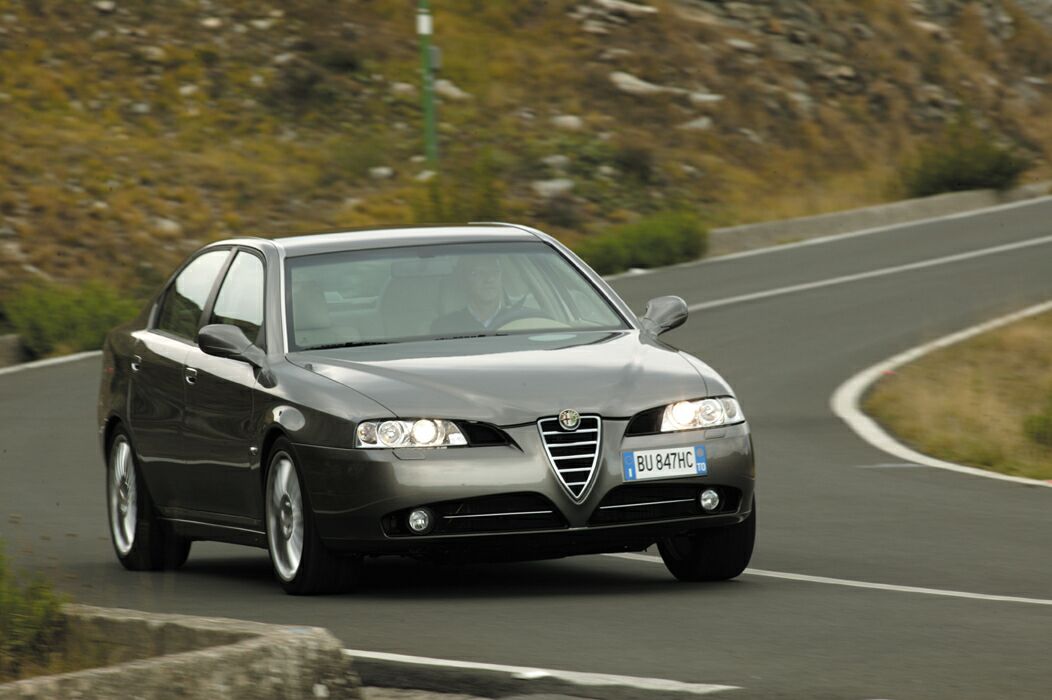 Alfa Romeo 166