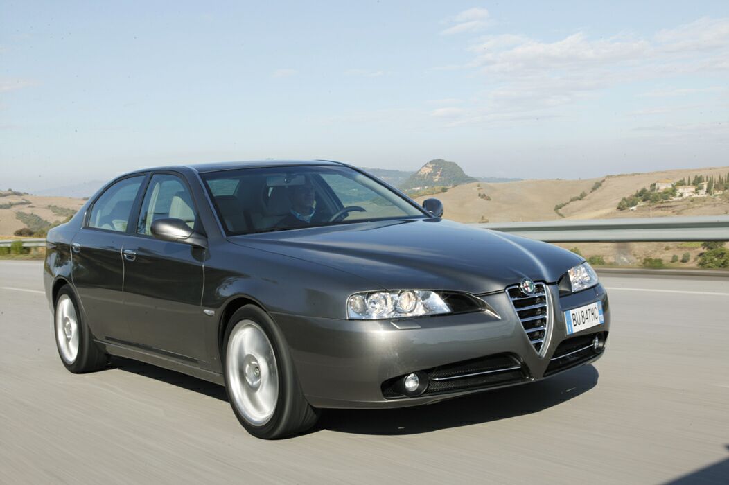 Alfa Romeo 166