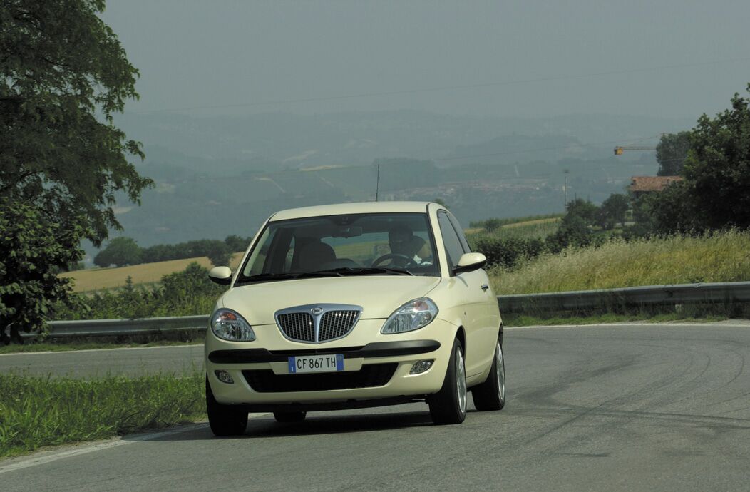 Lancia Ypsilon