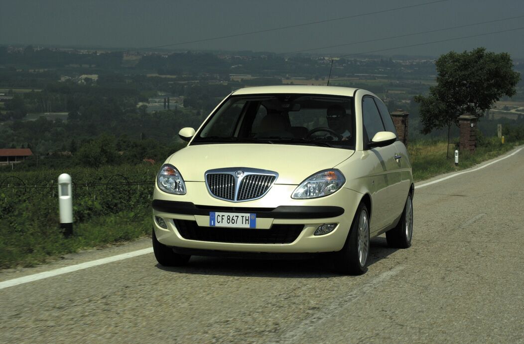 Lancia Ypsilon