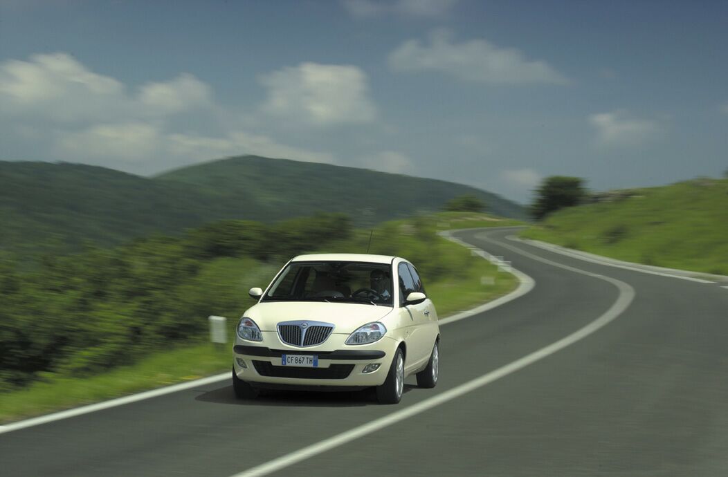 Lancia Ypsilon