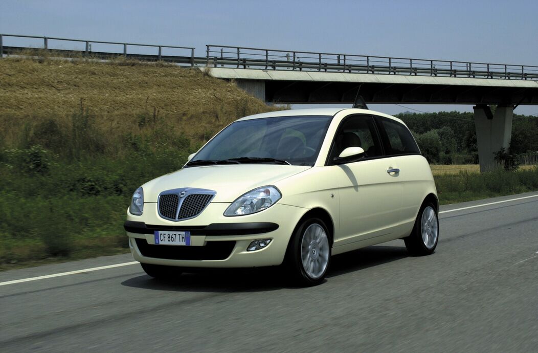 Lancia Ypsilon