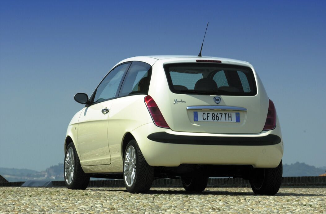 Lancia Ypsilon