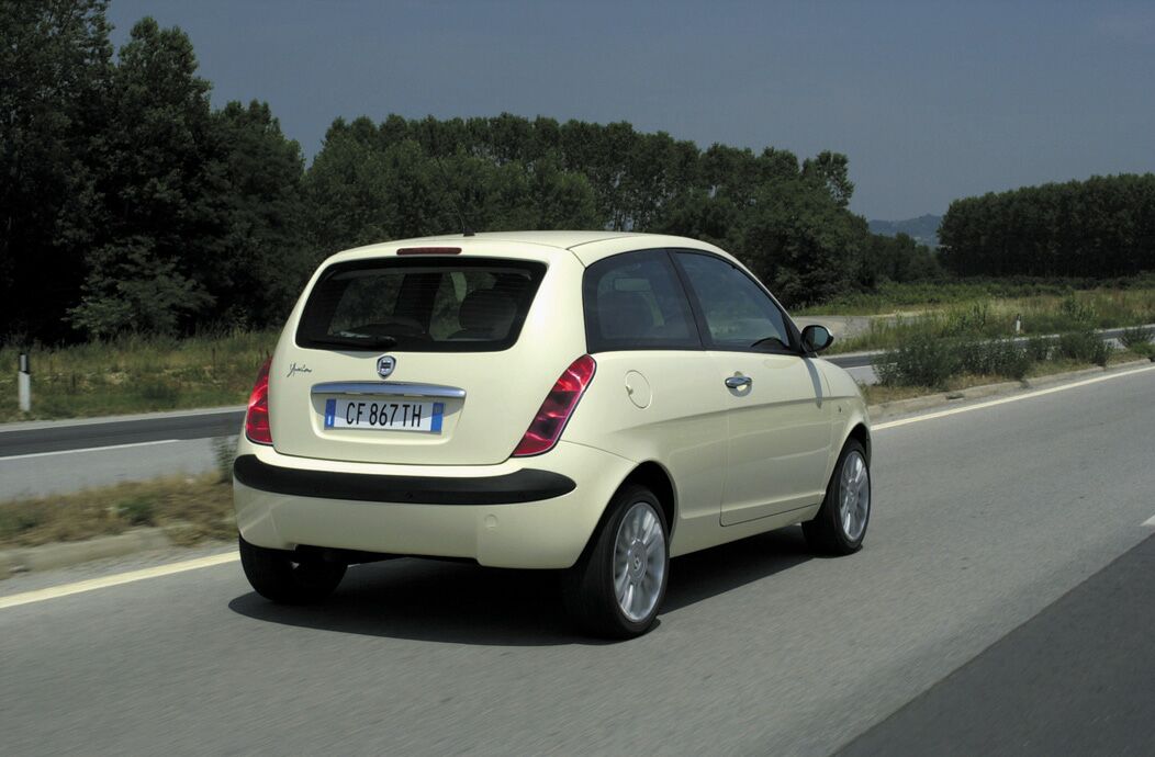 Lancia Ypsilon