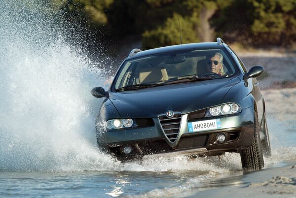 Alfa Romeo Crosswagon Q4