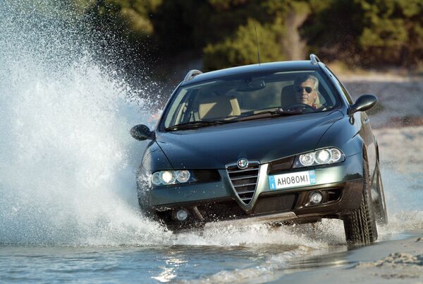 Alfa Romeo Crosswagon Q4