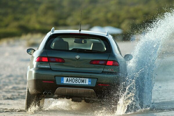 Alfa Romeo Crosswagon Q4