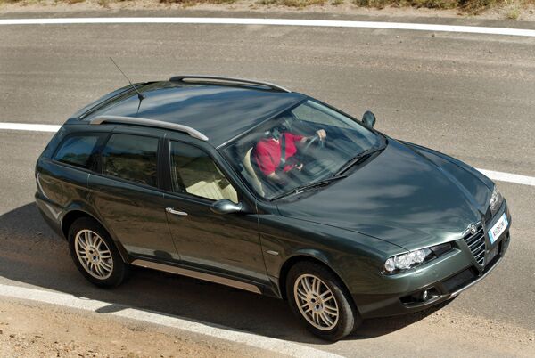 Alfa Romeo Crosswagon Q4