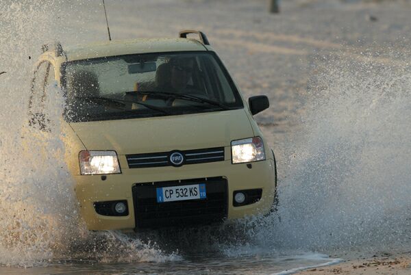 Fiat Panda 4x4 Climbing