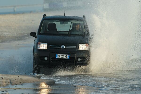 Fiat Panda 4x4 Climbing