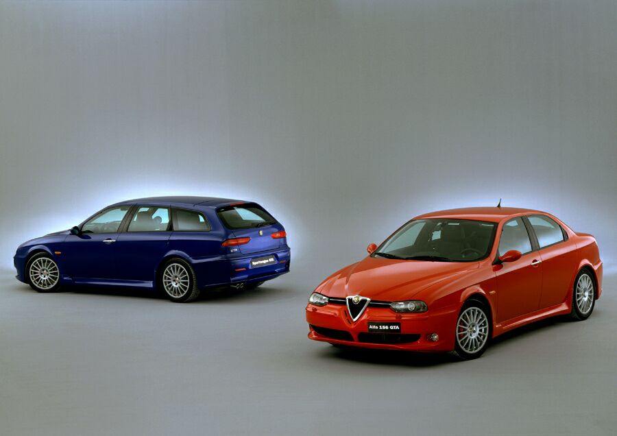 first officially released images of the new Alfa Romeo 156 GTA and Sportwagon GTA