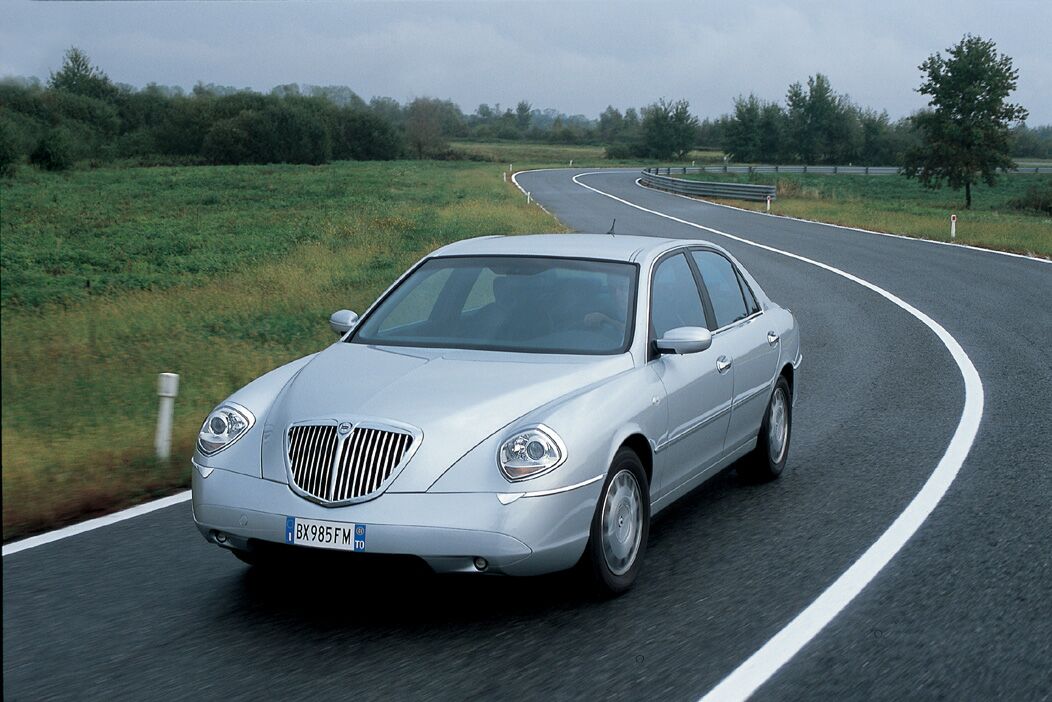 2004 Lancia Thesis. lancia thesis